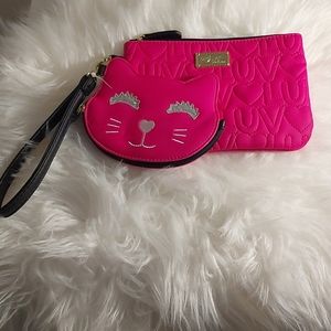 BETSEY JOHNSON WRISTLET & COIN PURSE (NWOT)